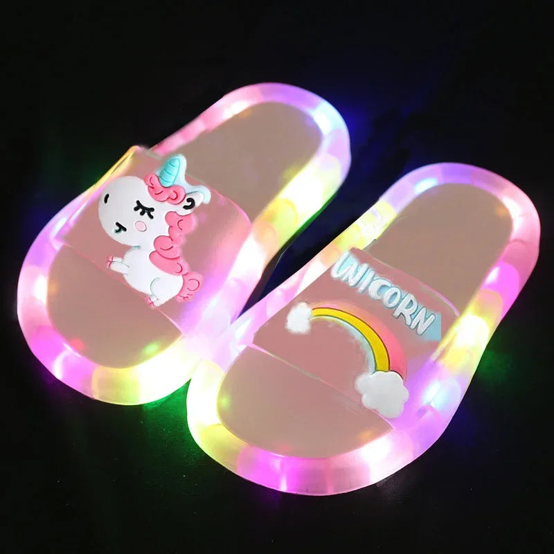 chinelo de criança , chinelos dos desenhos animados unicórnio animais estampas  iluminados moda bonito sapatos de banheiro
 -  meninos e meninas.